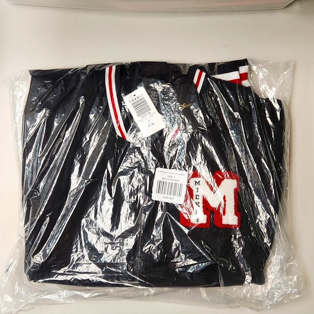 ❤️NWT TORRID BOMBER WOOL JACKET - MICKEY MOUSE ON FRONT & BACK PLUS SIZE - Picture 8 of 16
